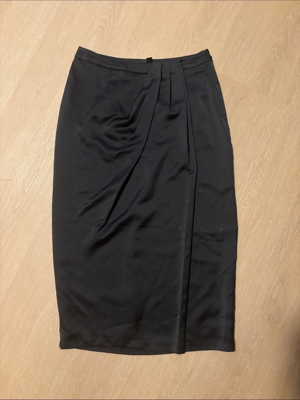 NWT Halston Black Draped Midi Skirt size 2